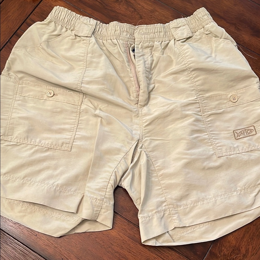 AFTCO Tan Cargo Shorts Lightweight Comfort